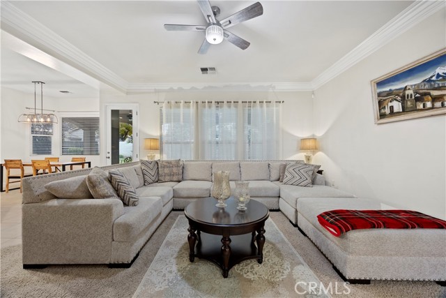 Detail Gallery Image 12 of 33 For 9905 Lightner Way, Bakersfield,  CA 93311 - 3 Beds | 2/1 Baths