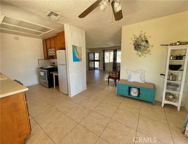 Detail Gallery Image 16 of 29 For 58873 Sun Mesa Dr, Yucca Valley,  CA 92284 - 2 Beds | 1 Baths