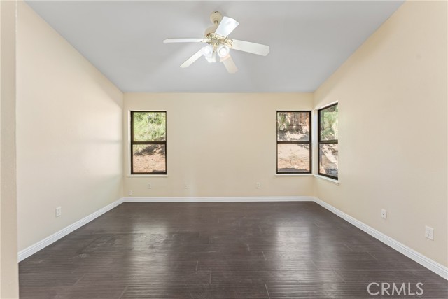 Detail Gallery Image 18 of 40 For 2395 Marigold St, San Bernardino,  CA 92407 - 4 Beds | 2 Baths