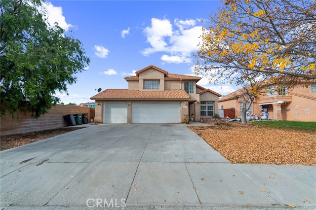 Detail Gallery Image 1 of 15 For 2071 Lagoon Ct #50,  Hemet,  CA 92545 - 4 Beds | 2/1 Baths