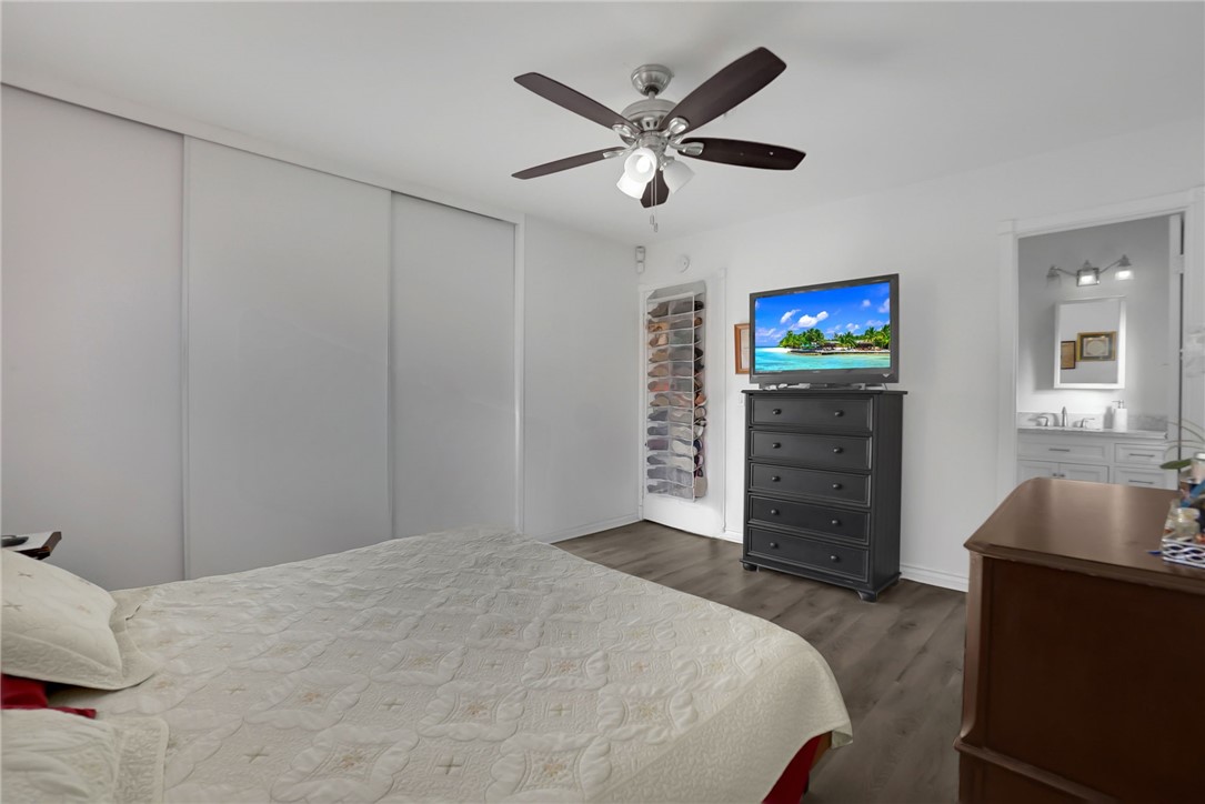 Detail Gallery Image 9 of 15 For 26061 Lawton Ct, Hemet,  CA 92544 - 2 Beds | 2 Baths