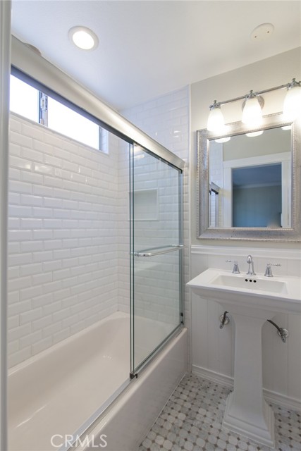 Detail Gallery Image 20 of 21 For 1440 23rd St #223,  Santa Monica,  CA 90404 - 2 Beds | 2 Baths