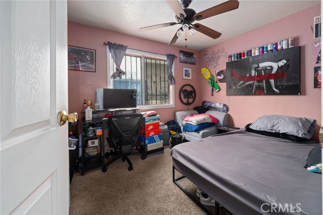 9514 Juniper Street, Los Angeles CA: https://media.crmls.org/medias/9a487ce3-f3b4-42f7-b3d3-0a5e3ffe398a.jpg