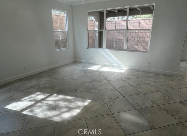 131 Yuba, Irvine CA: https://media.crmls.org/medias/9a49cdc5-d26d-4458-927a-2574a8305f4f.jpg