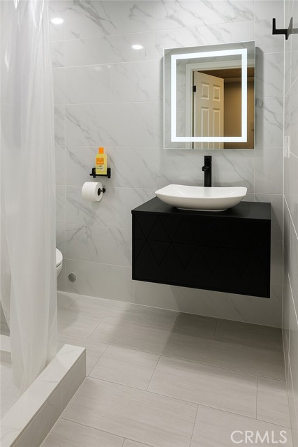 Detail Gallery Image 8 of 18 For 1525 W Malvern Ave, Fullerton,  CA 92833 - 4 Beds | 3 Baths
