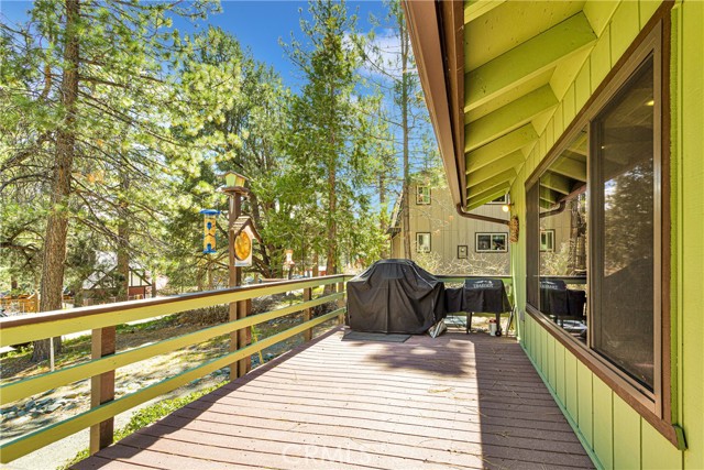 Detail Gallery Image 3 of 22 For 1801 Betty St, Wrightwood,  CA 92397 - 2 Beds | 1/1 Baths