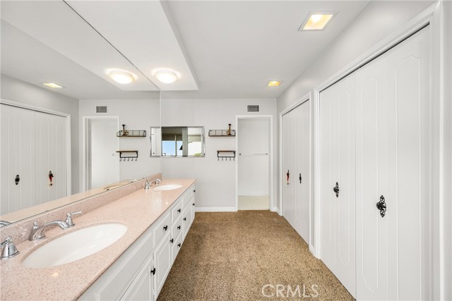 Detail Gallery Image 37 of 54 For 18961 Castlegate Ln, Santa Ana,  CA 92705 - 4 Beds | 3/1 Baths