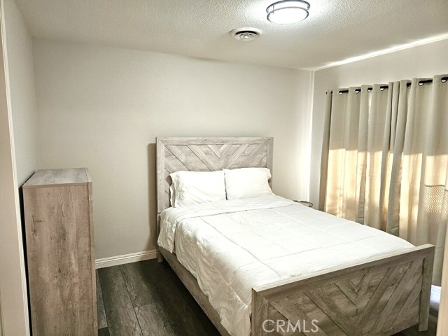 Detail Gallery Image 9 of 14 For 185 N Meridian St, Hemet,  CA 92544 - 2 Beds | 2 Baths