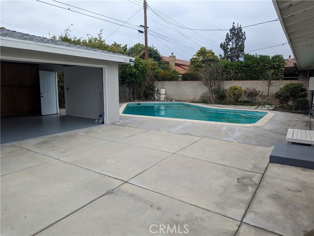 1839 9th Avenue, Monrovia CA: https://media.crmls.org/medias/9a4bfcf3-7506-4c20-8d75-cfc383146780.jpg