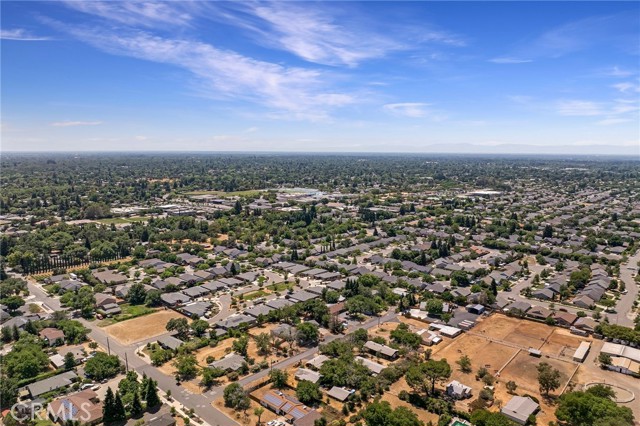 10 Harmony Park Circle, Chico CA: https://media.crmls.org/medias/9a4c6fb9-e49c-4892-af07-d0fd83855af7.jpg