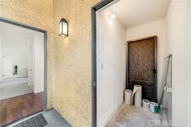 25521 Indian Hill Ln, Laguna Hills CA: https://media.crmls.org/medias/9a4c97ac-7695-42c8-9878-2d840f445c79.jpg