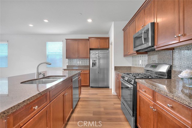 7868 Sea Salt Avenue, Fontana CA: https://media.crmls.org/medias/9a4cf041-6468-45df-b272-5b62ca3fa7a9.jpg