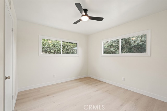 Detail Gallery Image 23 of 37 For 6556 Corbin Ave, Reseda,  CA 91335 - 4 Beds | 2 Baths