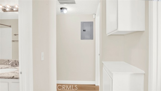 Detail Gallery Image 22 of 32 For 47 Town and Country, Pomona,  CA 91766 - 3 Beds | 2 Baths