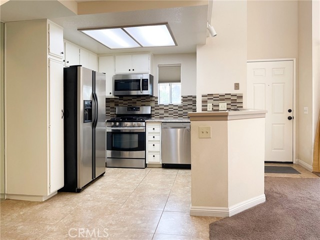 Detail Gallery Image 4 of 24 For 28873 Canyon Point, Trabuco Canyon,  CA 92679 - 2 Beds | 2 Baths