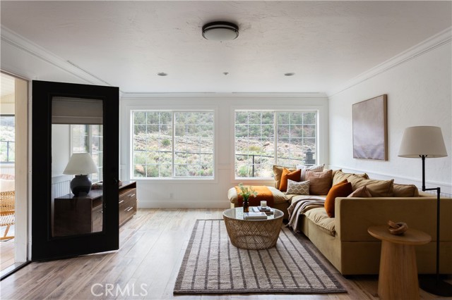 Detail Gallery Image 8 of 39 For 2000 Baldwin Lake Rd, Big Bear City,  CA 92314 - 4 Beds | 2 Baths