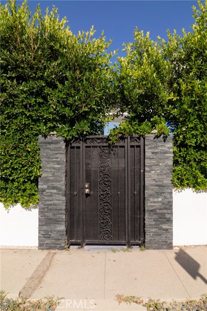 Detail Gallery Image 3 of 47 For 14356 Greenleaf St, Sherman Oaks,  CA 91423 - 3 Beds | 2/1 Baths