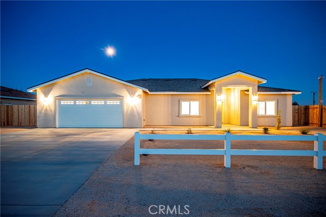 Detail Gallery Image 4 of 26 For 20312 81st St, California City,  CA 93505 - 4 Beds | 2 Baths