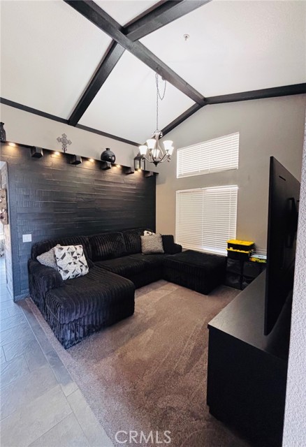 Detail Gallery Image 5 of 15 For 16251 Abedul, Moreno Valley,  CA 92551 - 3 Beds | 2 Baths