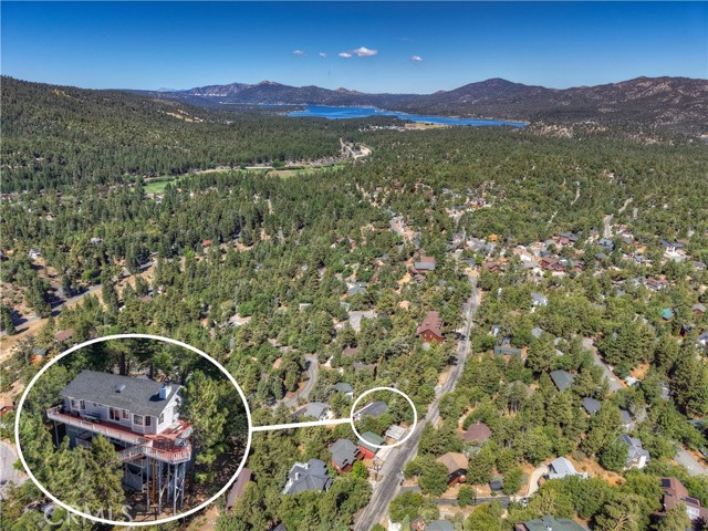 Detail Gallery Image 3 of 46 For 43659 Wolf Rd, Big Bear Lake,  CA 92315 - 4 Beds | 2 Baths