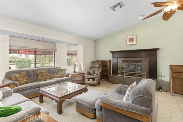 Detail Gallery Image 7 of 48 For 9551 Congressional, Desert Hot Springs,  CA 92240 - 2 Beds | 2 Baths