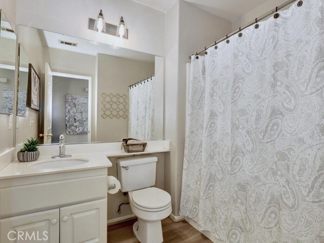 Detail Gallery Image 29 of 39 For 452 N Bloomberry #B,  Orange,  CA 92869 - 3 Beds | 2/1 Baths