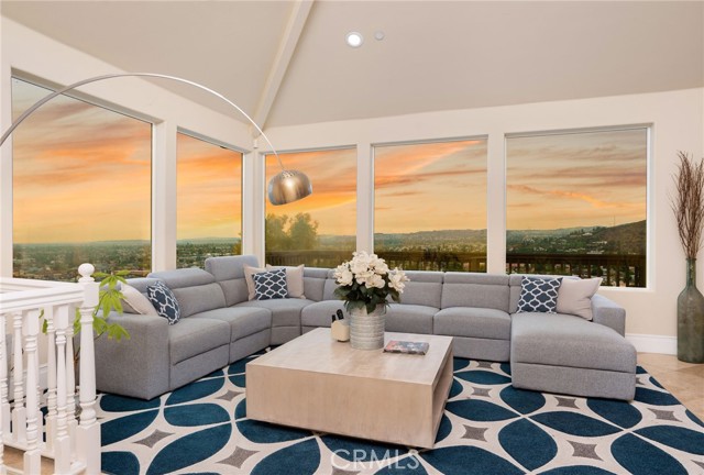 12336 Circula Panorama, North Tustin CA: https://media.crmls.org/medias/9a52c3b5-fe50-4804-be8f-8650dd1121bc.jpg