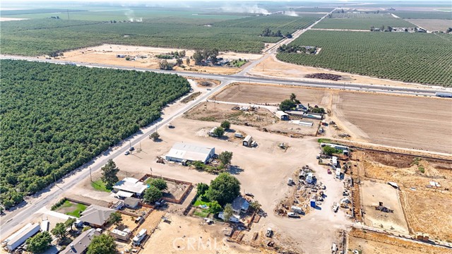 23174 Road 6, Chowchilla CA: https://media.crmls.org/medias/9a52feb0-ac37-48dc-96f5-63ee905d73dc.jpg