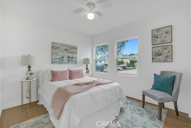 433 N Buena Vista Street, Burbank CA: https://media.crmls.org/medias/9a53468b-50a9-44fa-85b5-61b1f2a3a02a.jpg