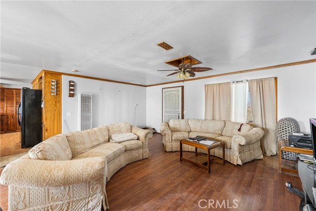 Detail Gallery Image 5 of 37 For 49225 West 45th St, Lancaster,  CA 93536 - 4 Beds | 2 Baths