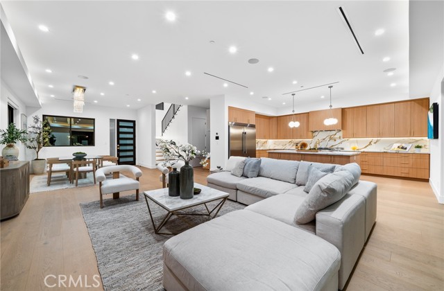 5945 Hesperia Avenue, Encino CA: https://media.crmls.org/medias/9a53d856-5346-4346-bab1-66d1f06e1777.jpg