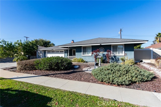 Detail Gallery Image 2 of 40 For 321 N Starfire, Anaheim,  CA 92807 - 4 Beds | 2 Baths