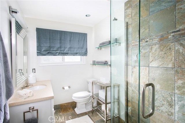 600 Anderson Street, Manhattan Beach, California 90266, 3 Bedrooms Bedrooms, ,3 BathroomsBathrooms,Residential,Sold,Anderson,SB17032059