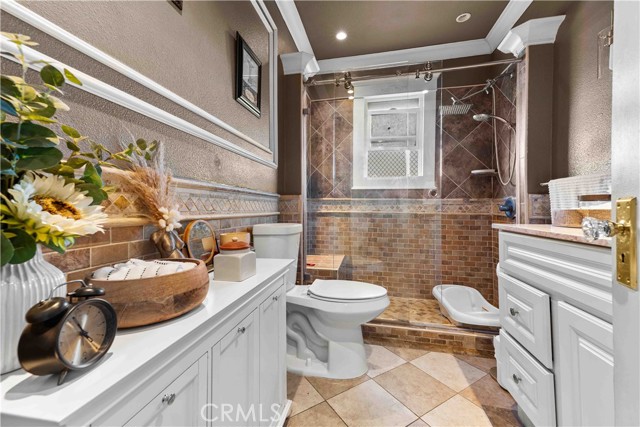 Detail Gallery Image 14 of 33 For 226 E 53rd St, Long Beach,  CA 90805 - 2 Beds | 1 Baths