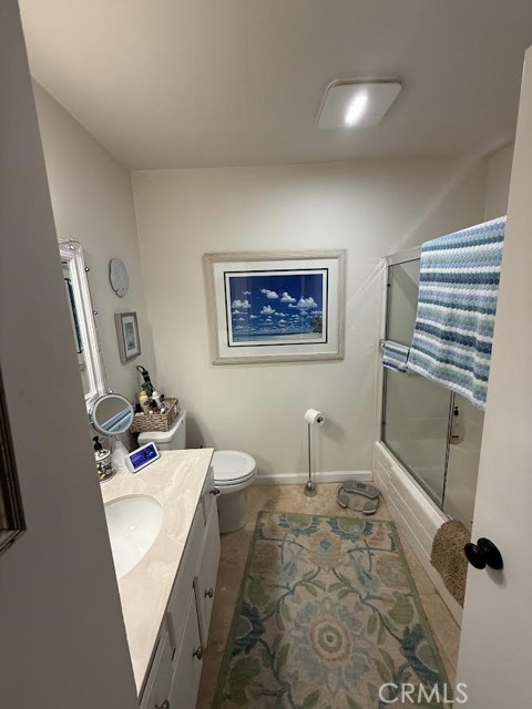 Image 4 of 19 For 8566 Fallbrook Circle C704b