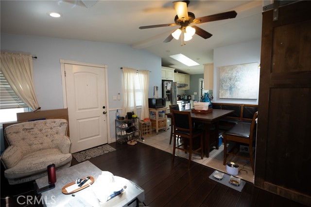 Detail Gallery Image 6 of 18 For 161 N Cota St, Corona,  CA 92882 - 2 Beds | 1 Baths