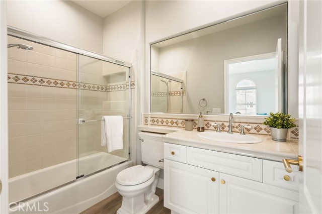 Detail Gallery Image 46 of 64 For 20112 via Cellini, Porter Ranch,  CA 91311 - 4 Beds | 4/1 Baths
