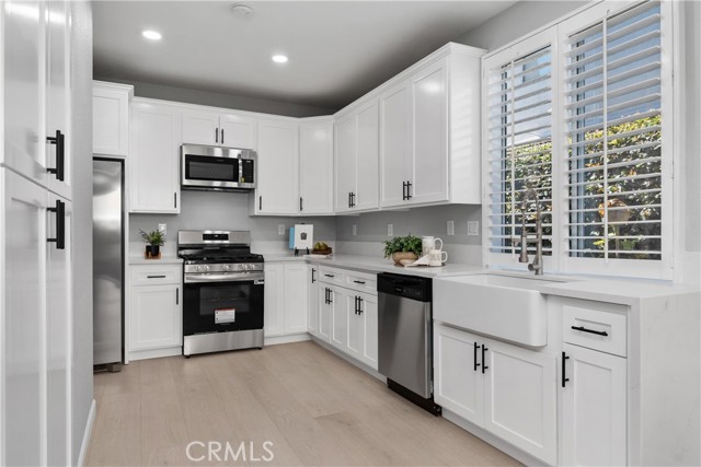 17 Nopalitos Way, Aliso Viejo CA: https://media.crmls.org/medias/9a573dfd-c3cc-4e83-b11d-9542cccece0c.jpg