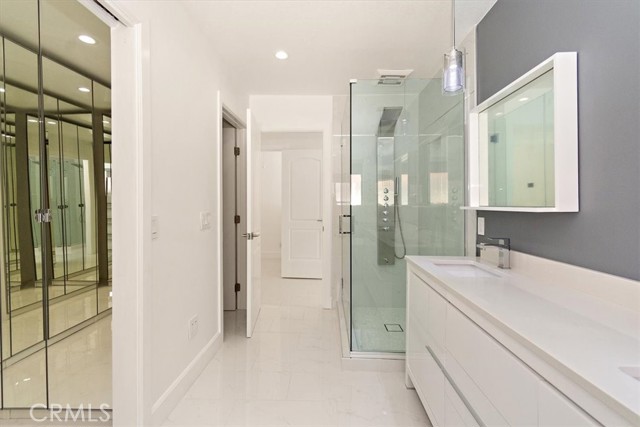 510 Francisca Avenue, Redondo Beach, California 90277, 3 Bedrooms Bedrooms, ,2 BathroomsBathrooms,Residential,For Sale,Francisca,SB26080599