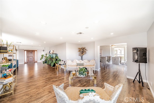Detail Gallery Image 13 of 68 For 42031 San Jose Dr, San Jacinto,  CA 92583 - 4 Beds | 3 Baths
