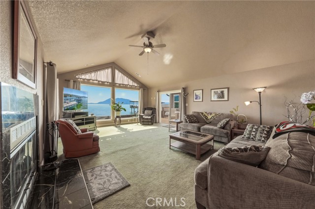 3790 Lakeshore Boulevard, Lakeport CA: https://media.crmls.org/medias/9a58321f-53dc-4d80-8687-01e3f70abb20.jpg