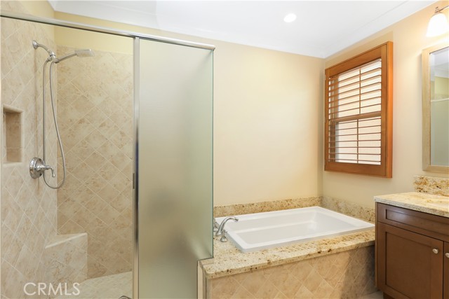 220 Kempton, Irvine CA: https://media.crmls.org/medias/9a59576a-aaec-411a-9070-32f5ab4a09b7.jpg