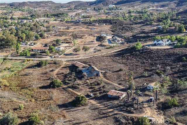 Detail Gallery Image 7 of 11 For 17751 Lake Mathews, Perris,  CA 92570 - 2 Beds | 1 Baths
