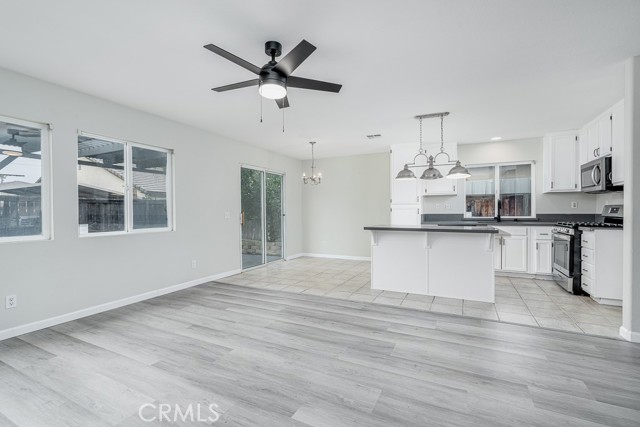 Detail Gallery Image 6 of 34 For 4680 Birchleaf, Hemet,  CA 92545 - 4 Beds | 2 Baths