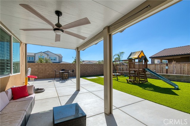 Detail Gallery Image 16 of 57 For 1031 Ridgeline Rd, Madera,  CA 93636 - 4 Beds | 3/1 Baths