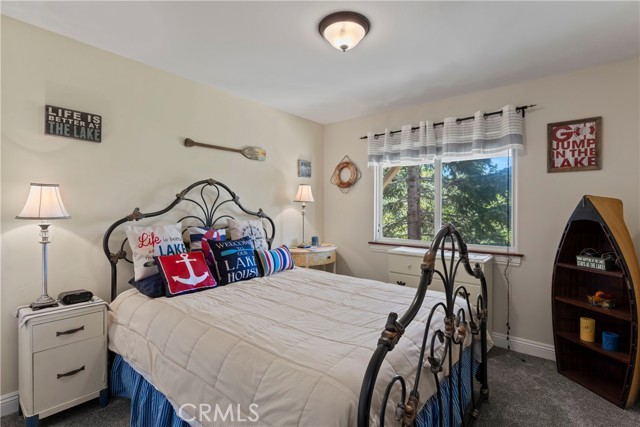 Detail Gallery Image 9 of 18 For 26520 Walnut Hills Dr, Lake Arrowhead,  CA 92391 - 3 Beds | 2/1 Baths