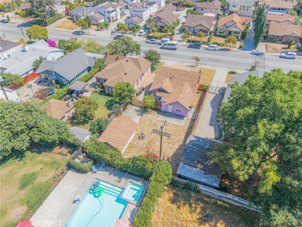 https://media.crmls.org/medias/9a5b82ad-e789-4735-affe-8e0e552e9cfa.jpg?preset=X-Large
