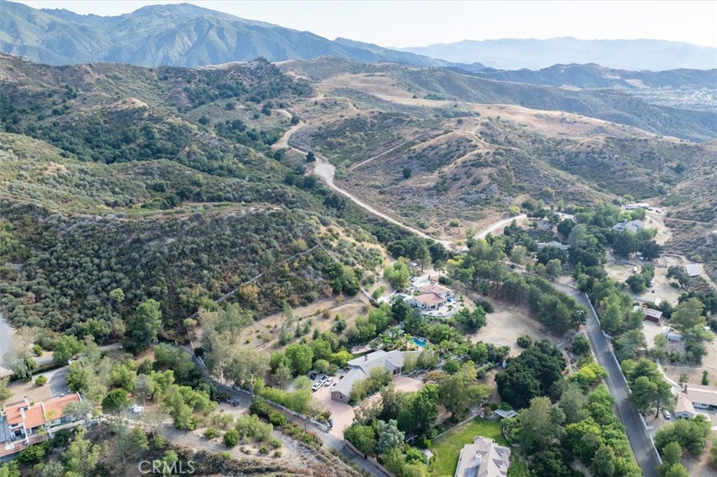 https://media.crmls.org/medias/9a5b8952-2a45-4d7d-91c8-3220dfaea5a0.jpg?preset=X-Large