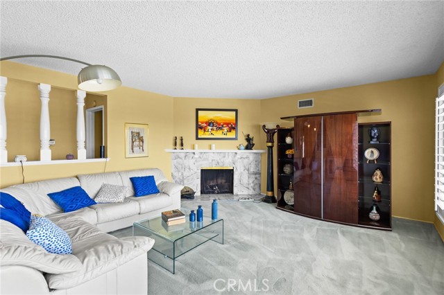 Detail Gallery Image 5 of 30 For 5134 Veronica St, Los Angeles,  CA 90008 - 3 Beds | 2 Baths