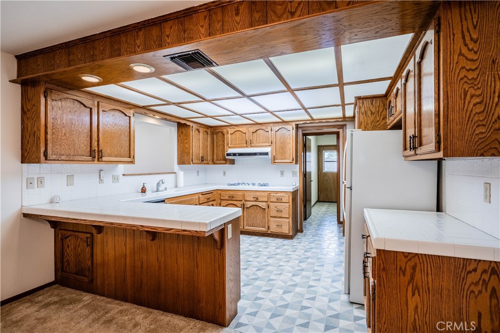 https://media.crmls.org/medias/9a5c89e7-88f8-4db6-8b38-83b959ac25ed.jpg?preset=X-Large